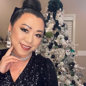 Meet your Posher, Posh